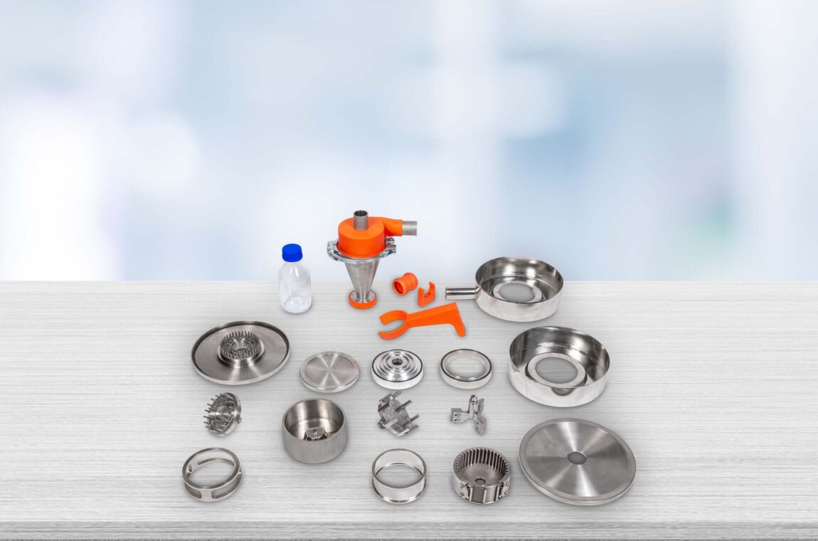 Eine Universal-Labormühle mit integriertem Zyklonabscheider und Probenauffangflasche.